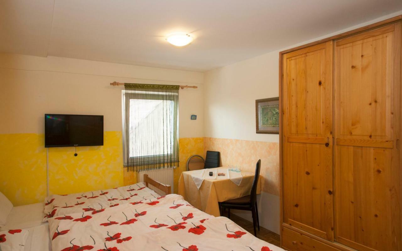 Guest House Celan Spodnja Hajdina Exterior foto